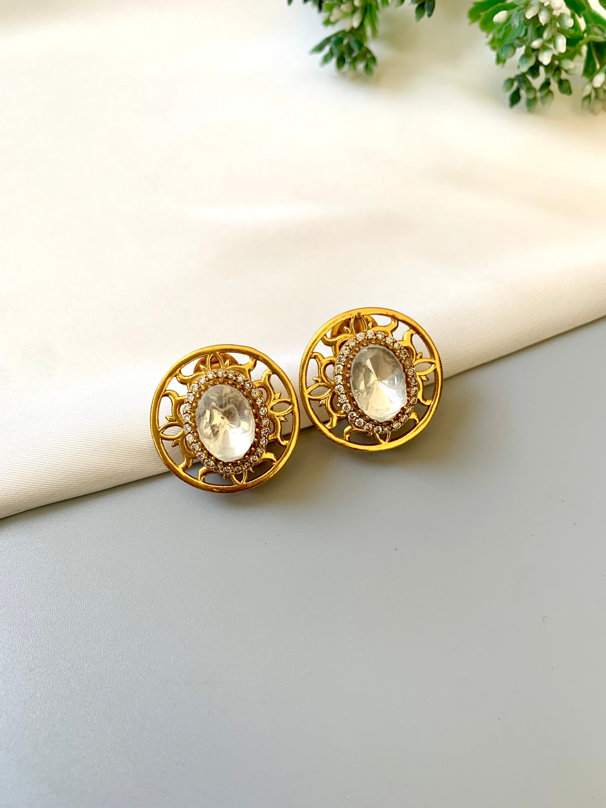 Runjhun 22kt gold plated studs with moissanite kundan and American diamonds