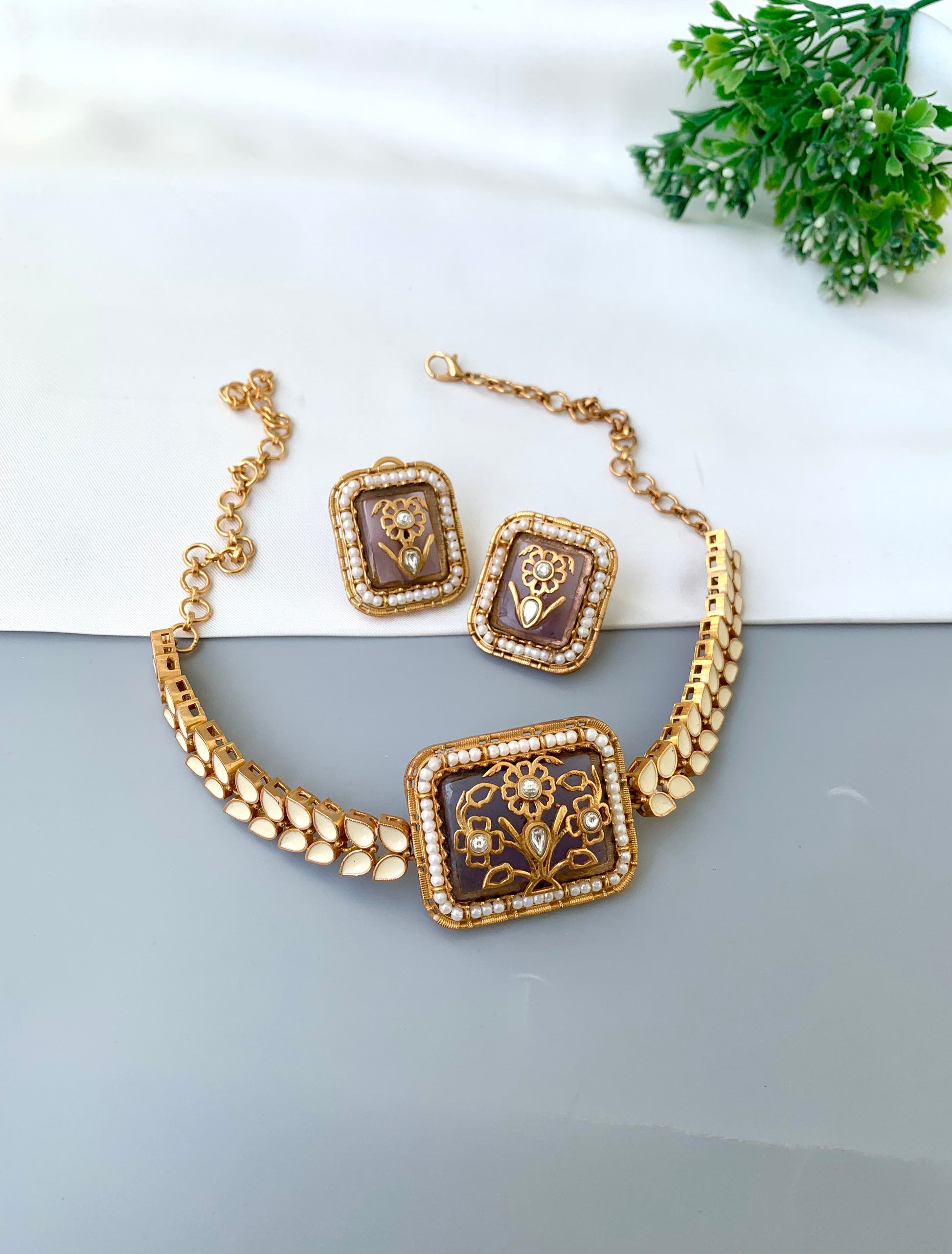 Sia polki kundan choker in victorian rose gold plating with mother of pearl and gemstone detailing