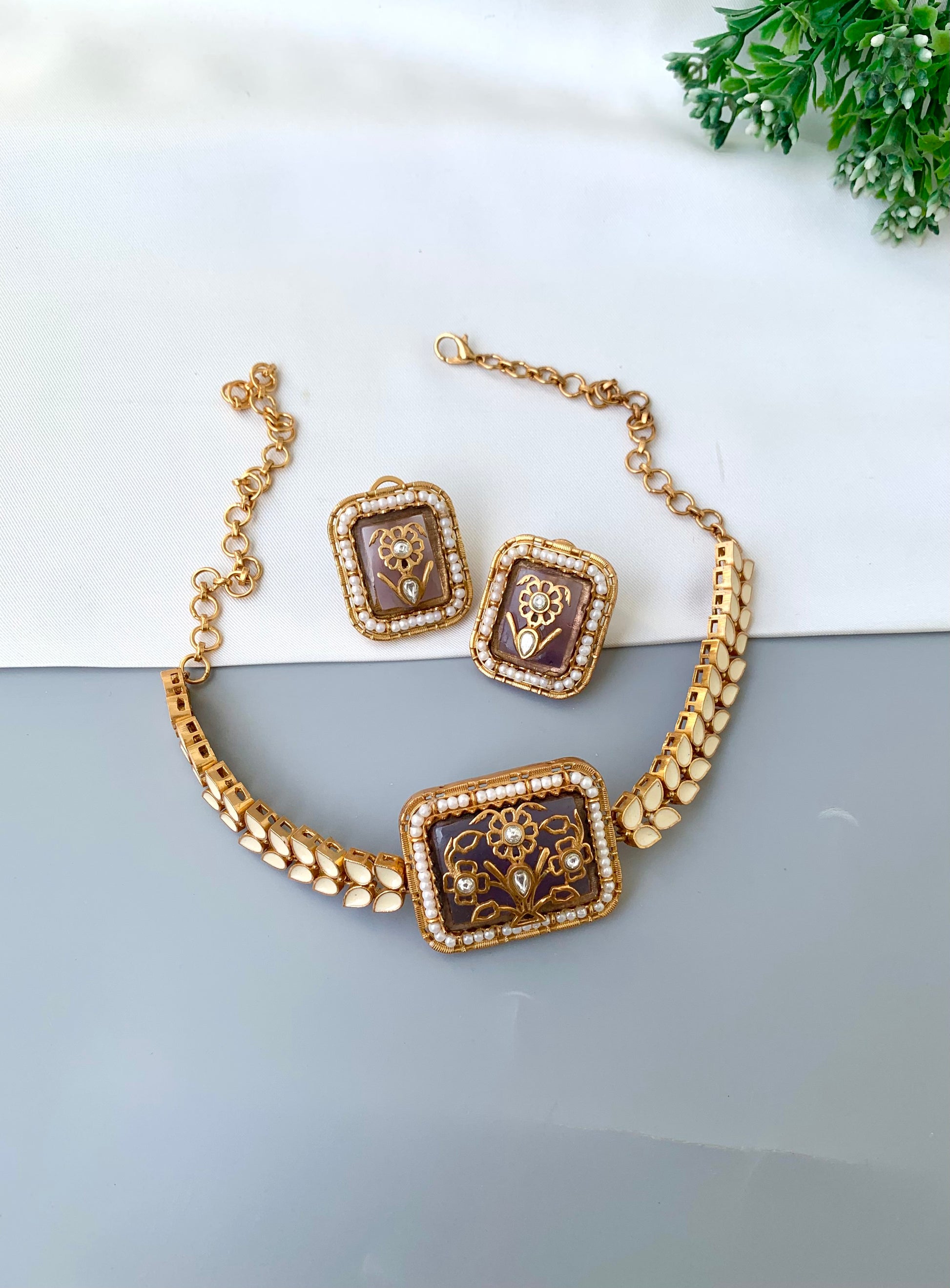 Sia polki kundan choker in victorian rose gold plating with mother of pearl and gemstone detailing