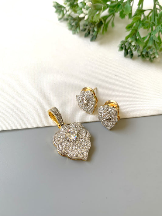 Flora Pendant Set — Diamond Bloom