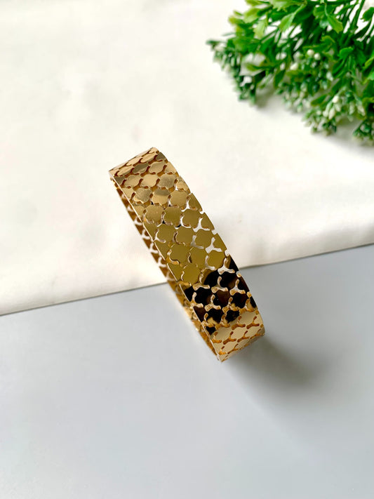 Liora Gold-Plated Openable Bracelet