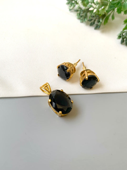 Handcrafted Nerra Pendant Set in 22kt gold plating with high-quality Onyx stones — pendant and earrings by Zamal Jewels.