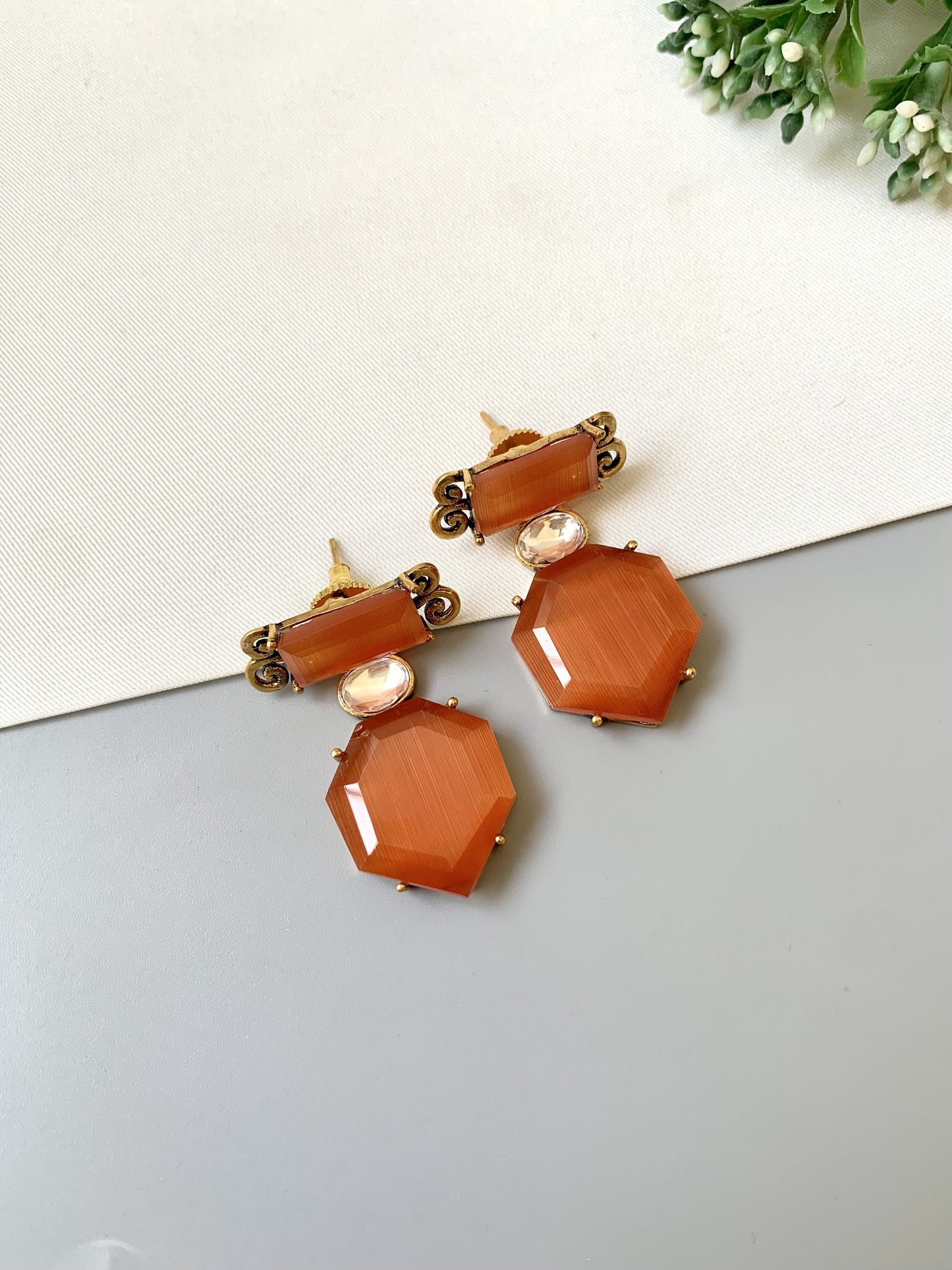 Handcrafted 22kt gold plated kundan earrings with semi-precious onyx stones by Zamal Jewels