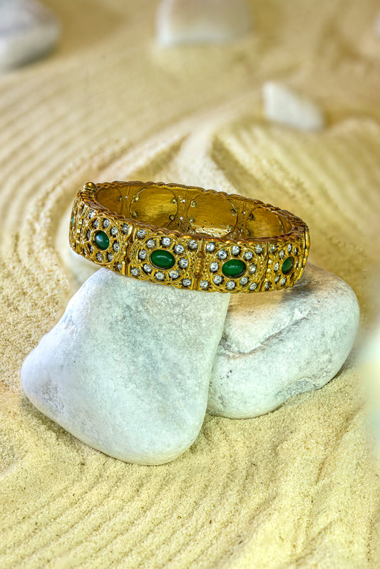 22kt Victorian gold Arika emerald kundan bangle from Zareen Collection